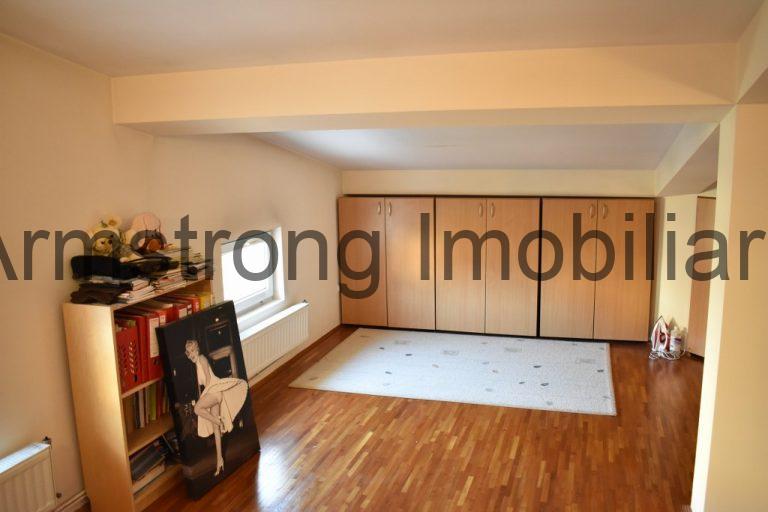 Vila vanzare Piata Alba Iulia-Decebal