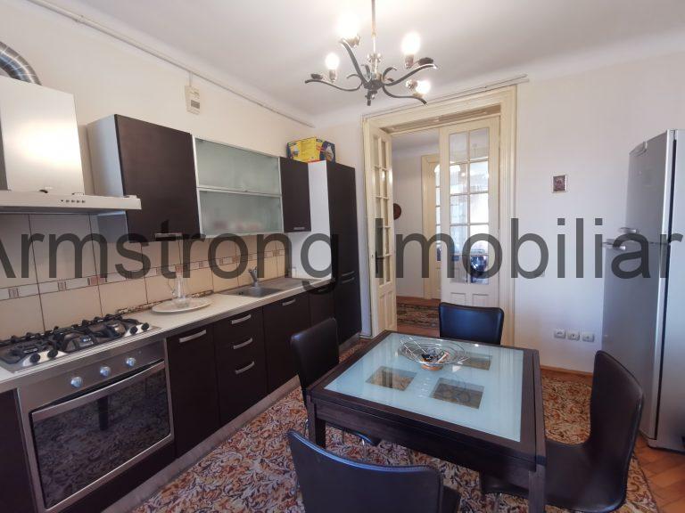 Apartament 4 camere vanzare  LIDO