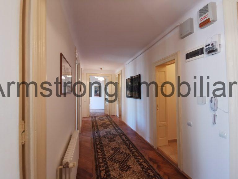 Apartament 4 camere vanzare  LIDO