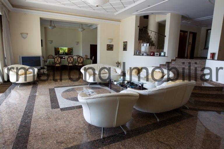 Vanzare vila stil mediteranean Snagov