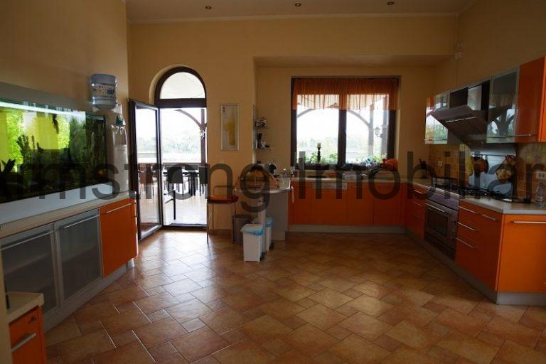 Vanzare vila stil mediteranean Snagov