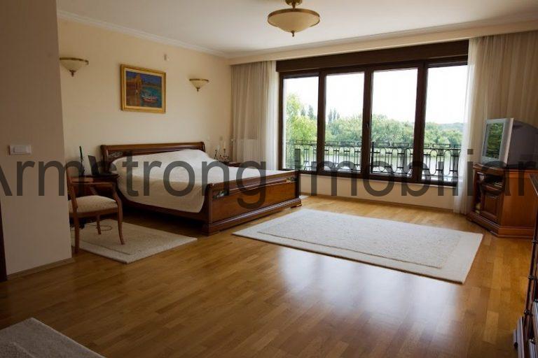 Vanzare vila stil mediteranean Snagov