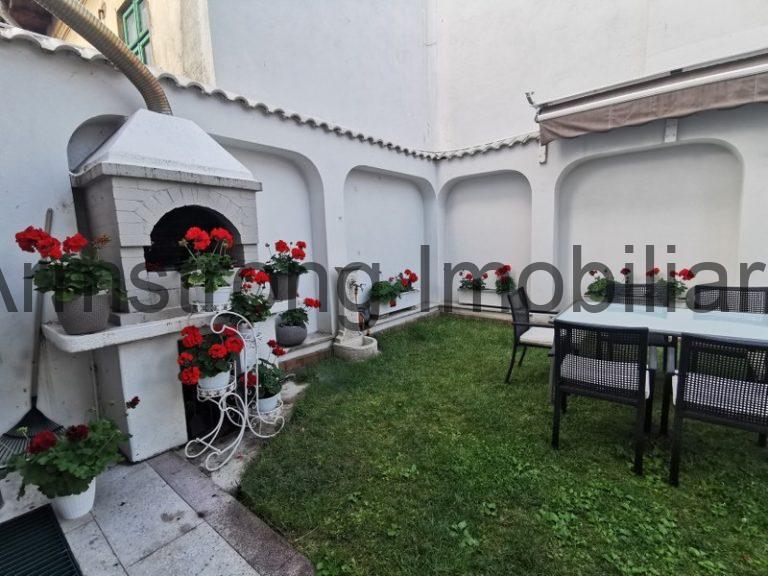 Agentie imobiliara sector 1 Vilă de lux cu grădină în Floreasca, București – Agentie IMOBILIARA sector 1