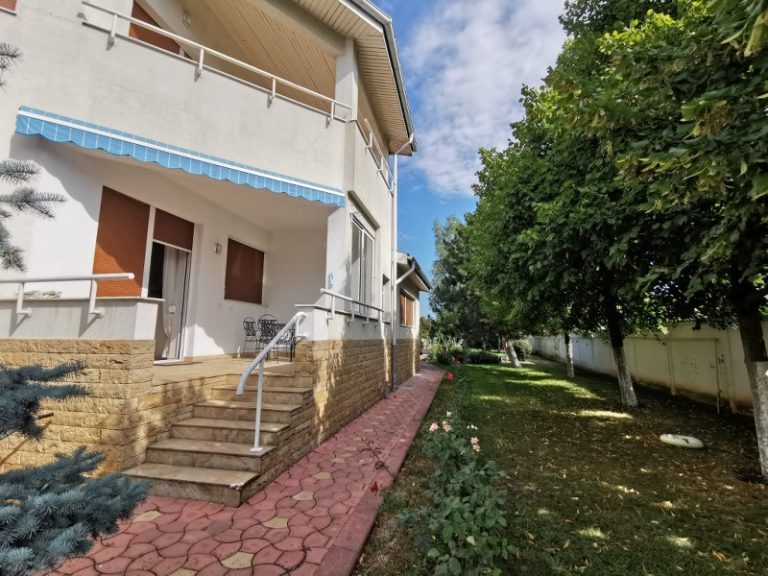 Agentie imobiliara sector 1 Vila superba cu piscina si gradina superba in Domnesti – 460 mp utili, teren 2600 mp – Agentie IMOBILIARA sector 1
